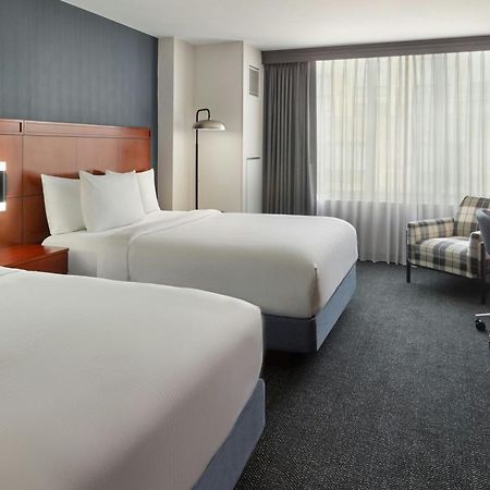 Готель Courtyard By Marriott Washington, D.C./Foggy Bottom Екстер'єр фото