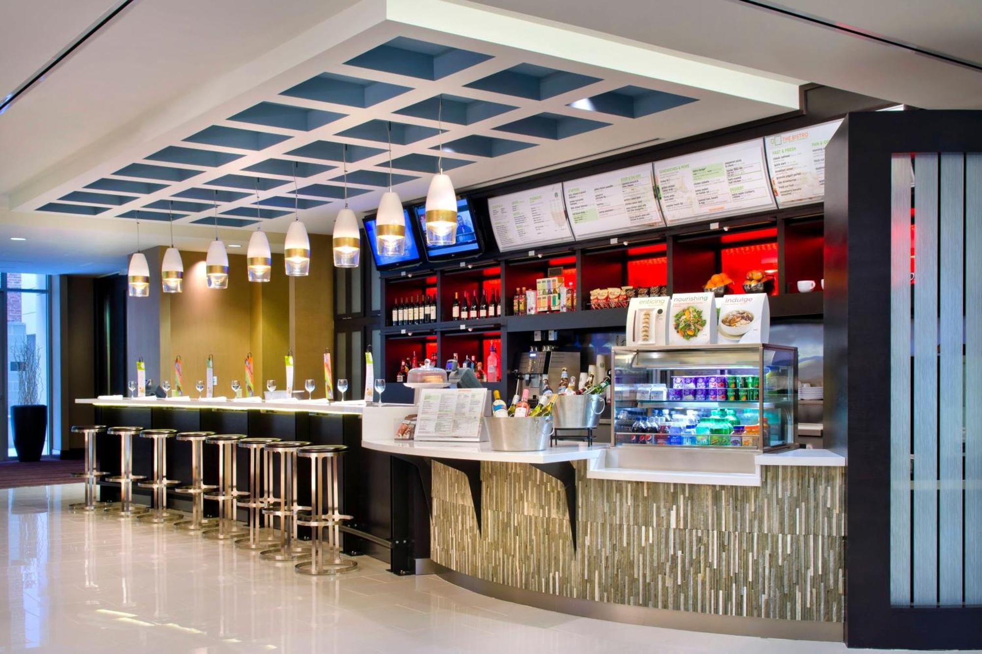 Готель Courtyard By Marriott Washington, D.C./Foggy Bottom Екстер'єр фото