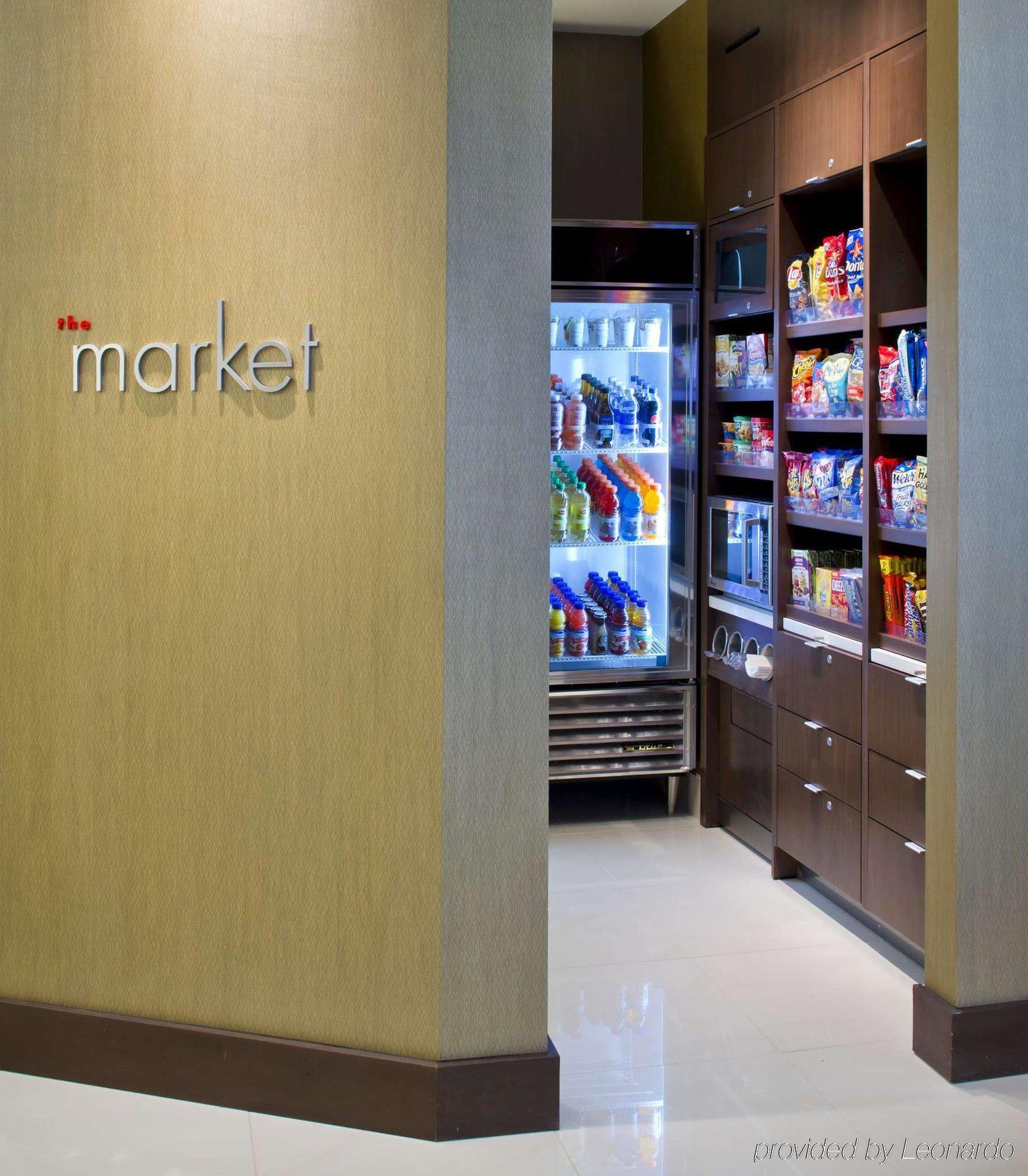 Готель Courtyard By Marriott Washington, D.C./Foggy Bottom Екстер'єр фото